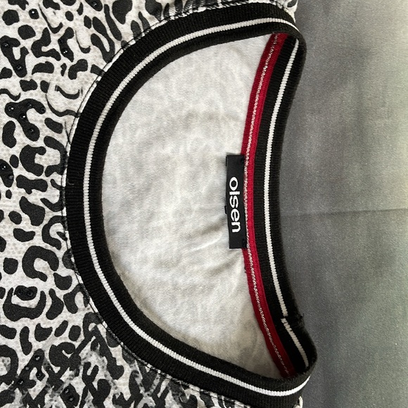 Olsen ladies black & white leopard print pullover - Picture 5 of 10